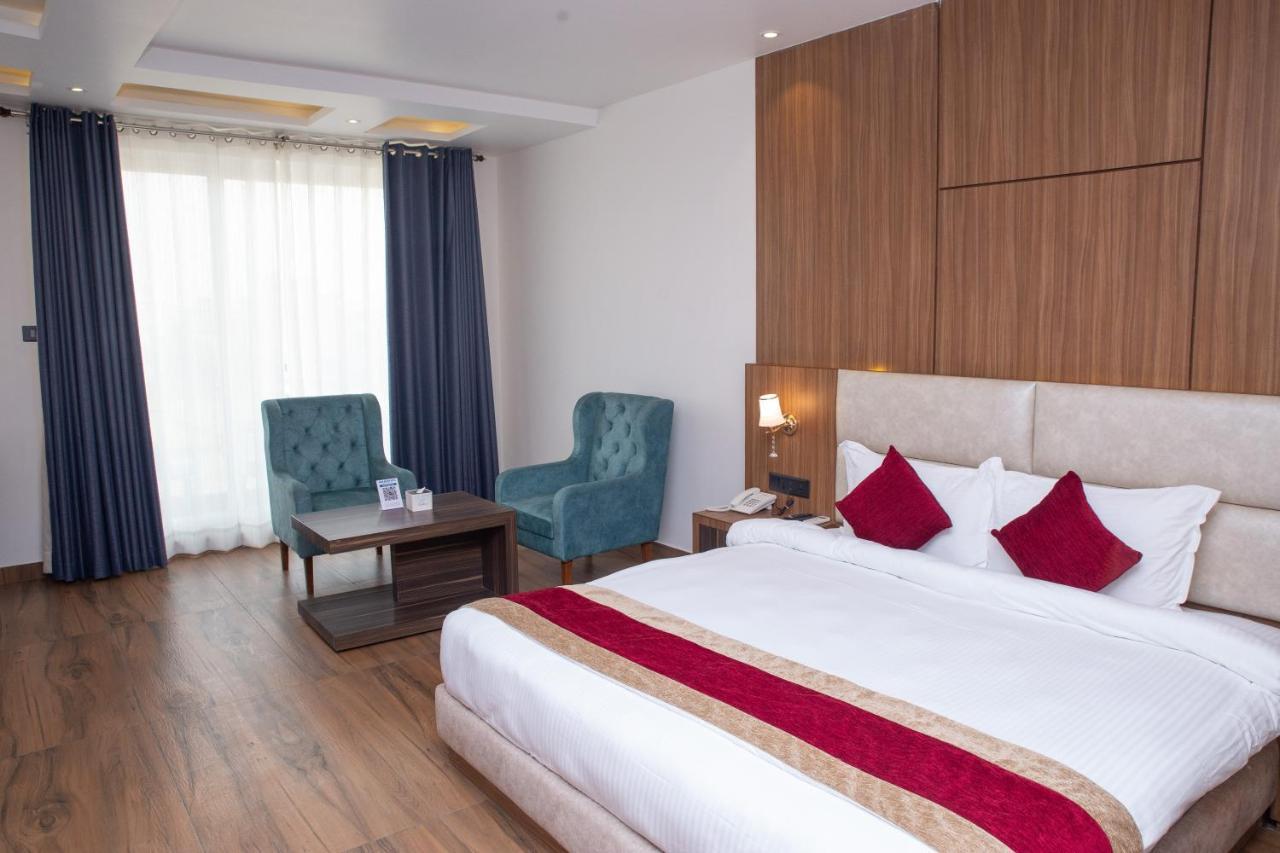 Asian Buddha Hotel Siddharthanagar Ngoại thất bức ảnh