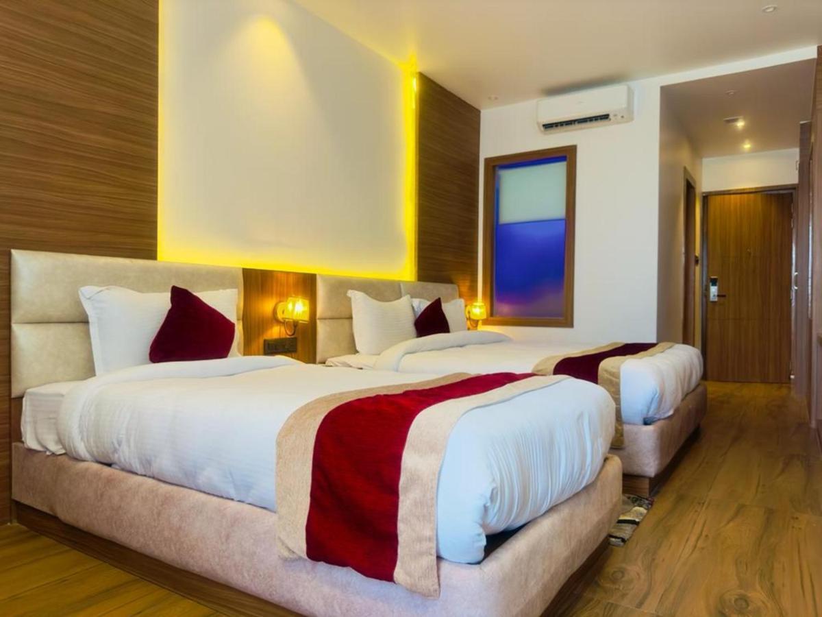Asian Buddha Hotel Siddharthanagar Ngoại thất bức ảnh